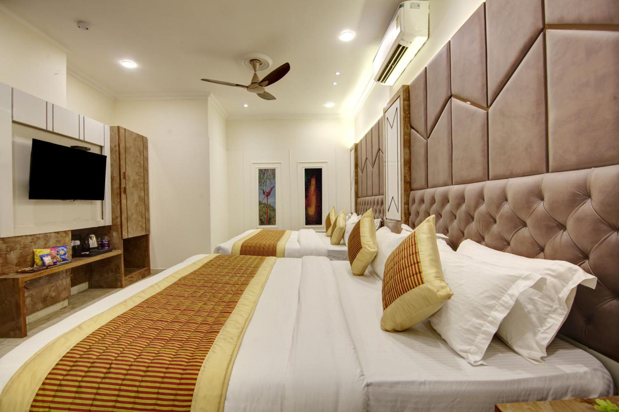 Bless Inn - Near Connaught Place ニューデリー エクステリア 写真