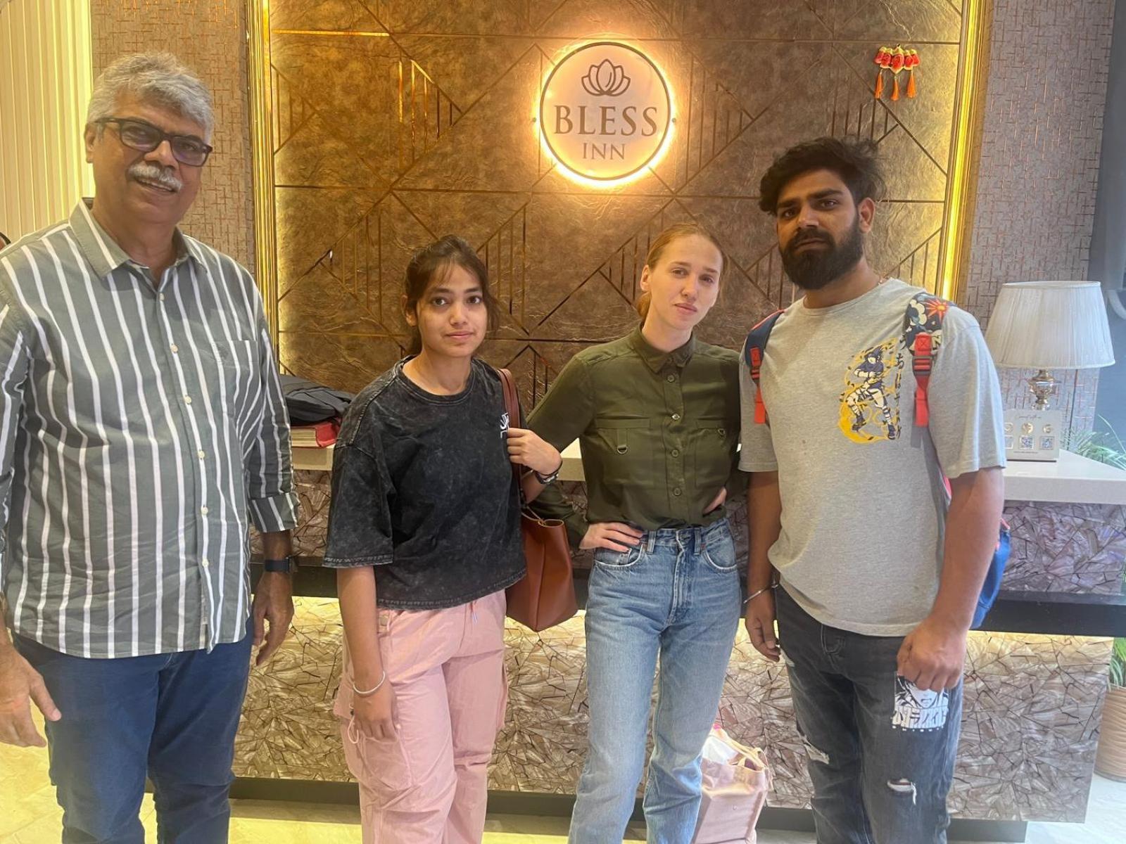 Bless Inn - Near Connaught Place ニューデリー エクステリア 写真