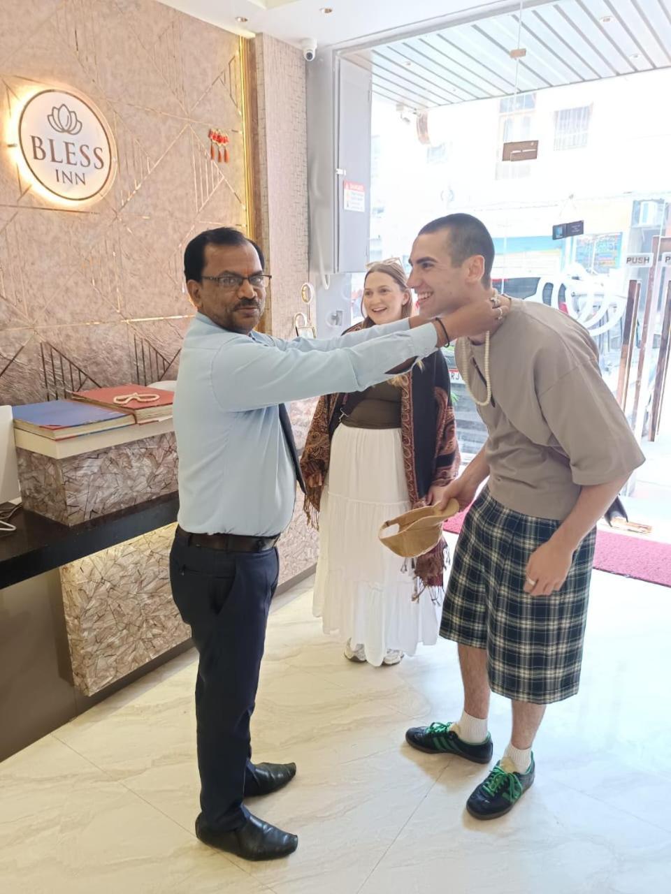 Bless Inn - Near Connaught Place ニューデリー エクステリア 写真